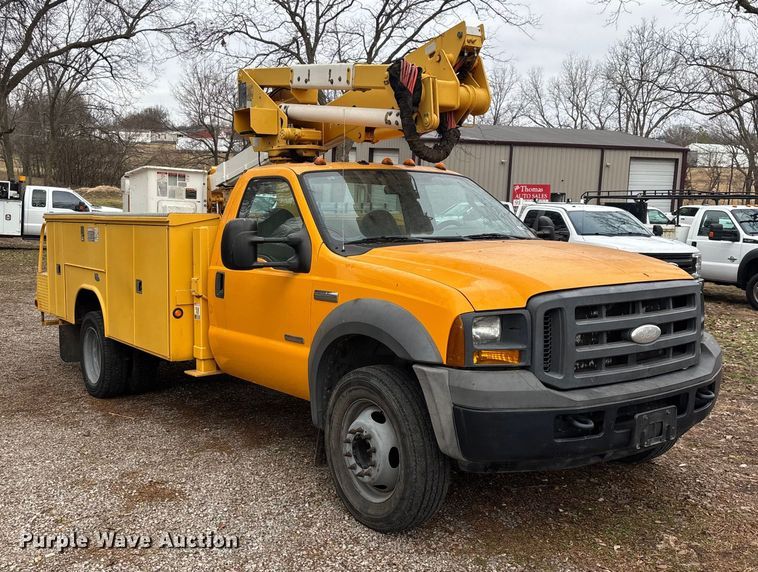 image for item ED2469 2005 Ford F550 Super Duty bucket truck