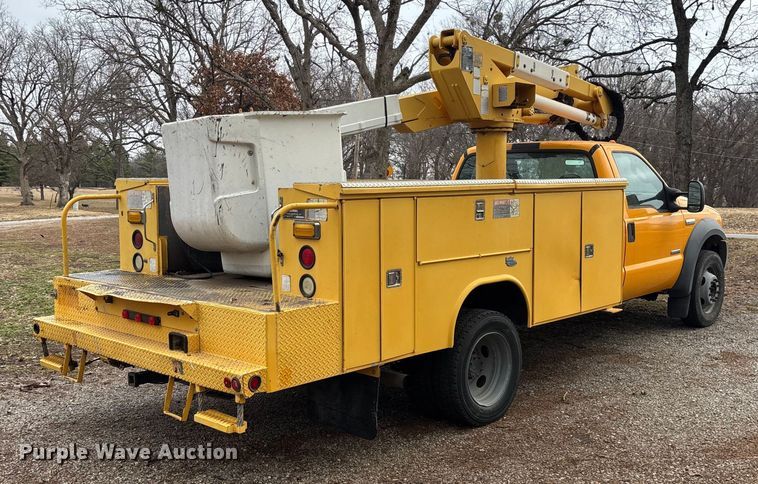 image for item ED2469 2005 Ford F550 Super Duty bucket truck