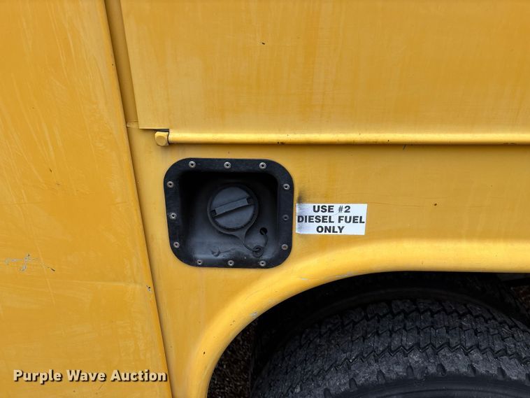 image for item ED2469 2005 Ford F550 Super Duty bucket truck