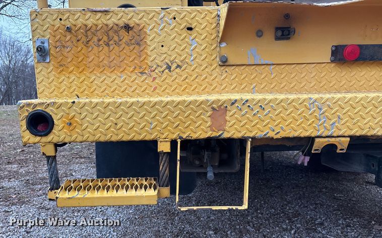 image for item ED2469 2005 Ford F550 Super Duty bucket truck