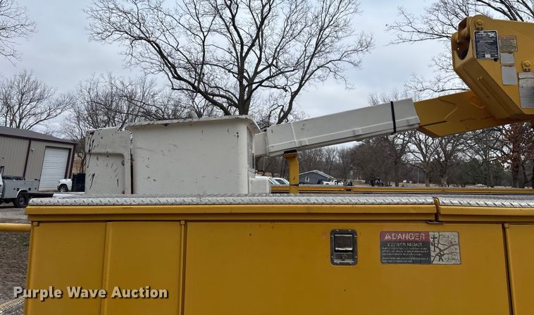 image for item ED2469 2005 Ford F550 Super Duty bucket truck