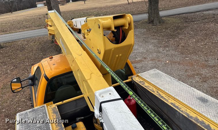 image for item ED2469 2005 Ford F550 Super Duty bucket truck
