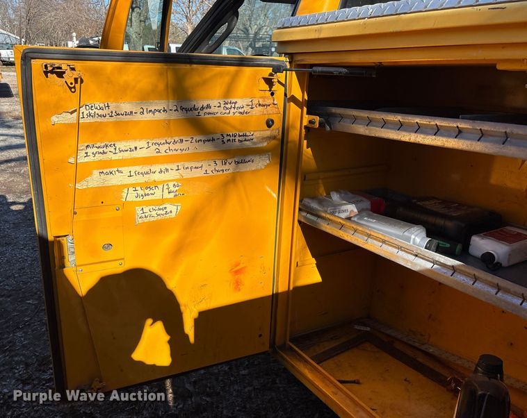 image for item ED2469 2005 Ford F550 Super Duty bucket truck