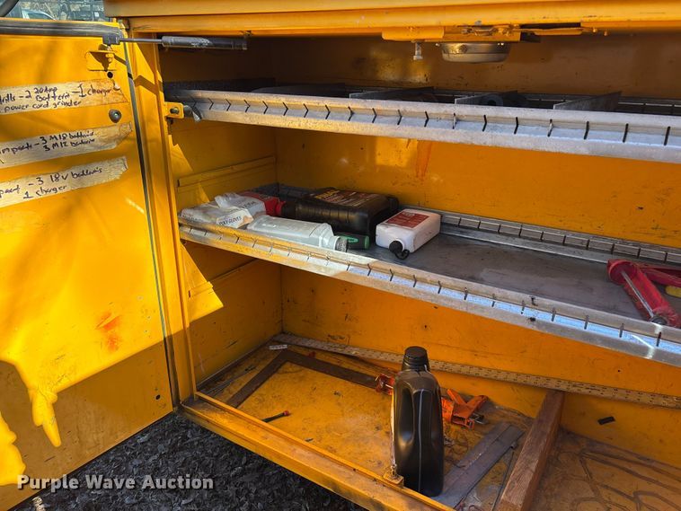 image for item ED2469 2005 Ford F550 Super Duty bucket truck