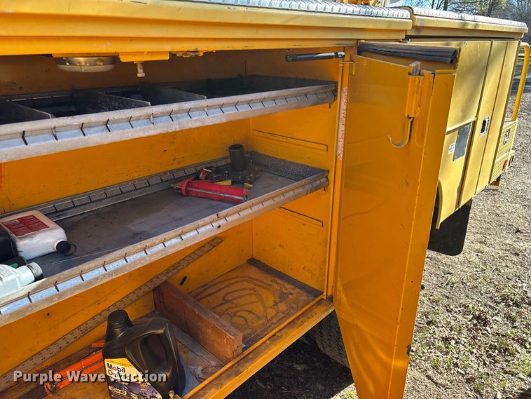 image for item ED2469 2005 Ford F550 Super Duty bucket truck