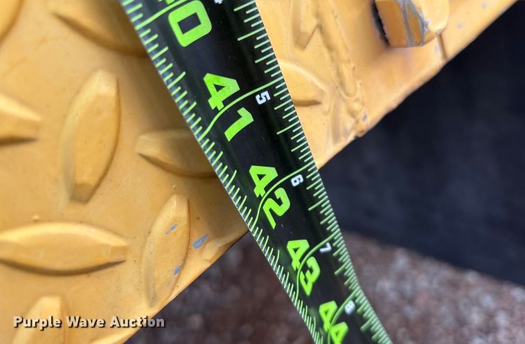 image for item ED2469 2005 Ford F550 Super Duty bucket truck