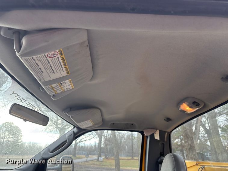 image for item ED2469 2005 Ford F550 Super Duty bucket truck