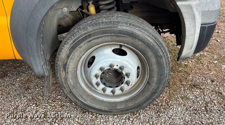 image for item ED2469 2005 Ford F550 Super Duty bucket truck