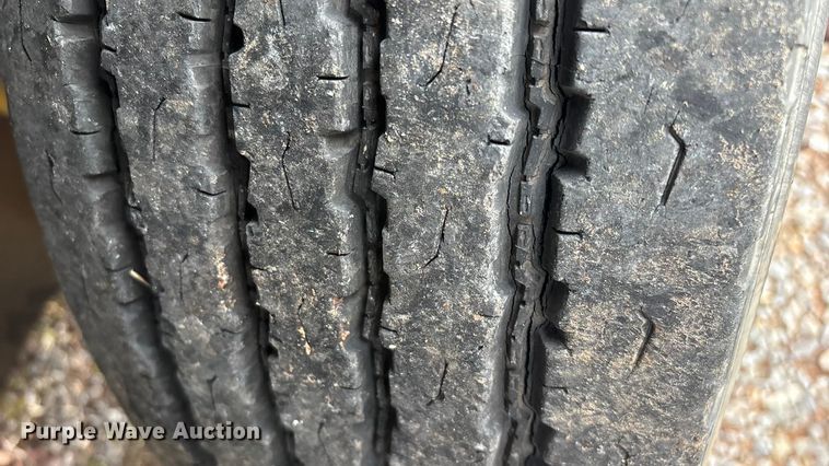 image for item ED2469 2005 Ford F550 Super Duty bucket truck