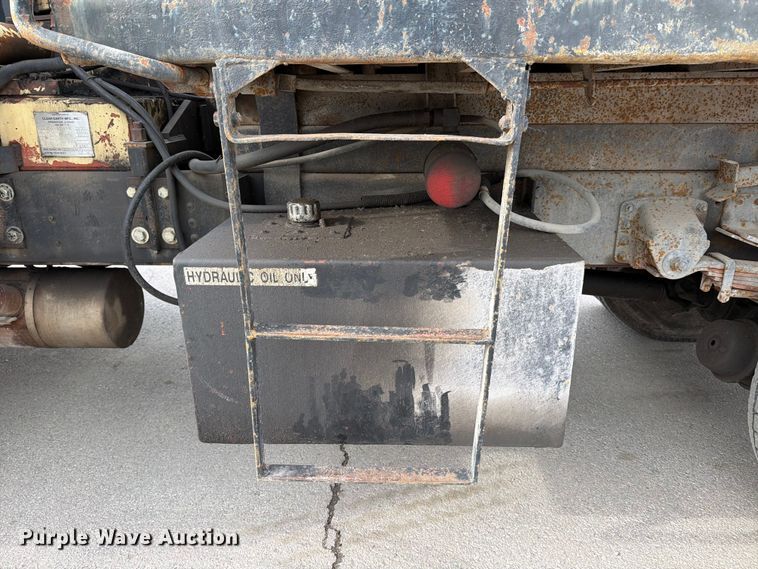 image for item ED5101 1992 GMC TopKick dump truck