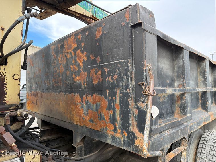 image for item ED5101 1992 GMC TopKick dump truck