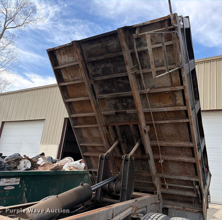 image for item ED5101 1992 GMC TopKick dump truck