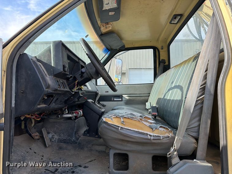 image for item ED5101 1992 GMC TopKick dump truck