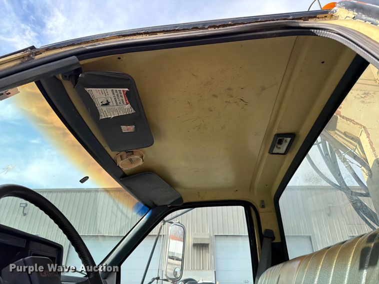 image for item ED5101 1992 GMC TopKick dump truck