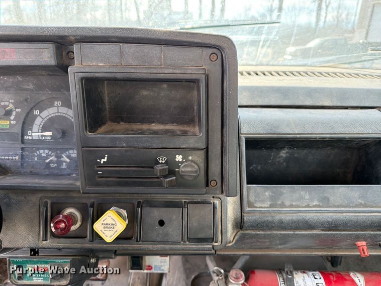 image for item ED5101 1992 GMC TopKick dump truck