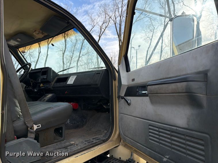 image for item ED5101 1992 GMC TopKick dump truck