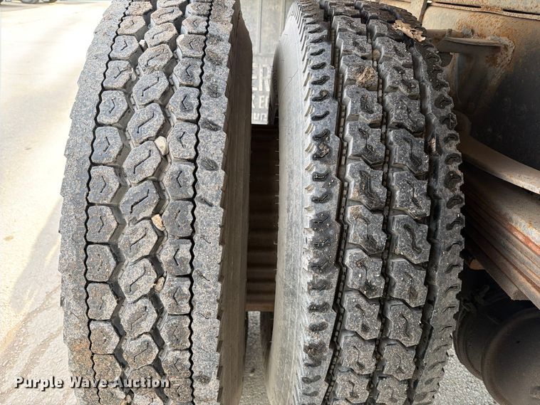 image for item ED5101 1992 GMC TopKick dump truck