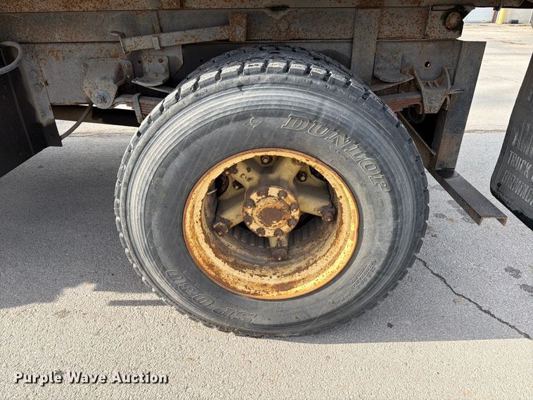 image for item ED5101 1992 GMC TopKick dump truck