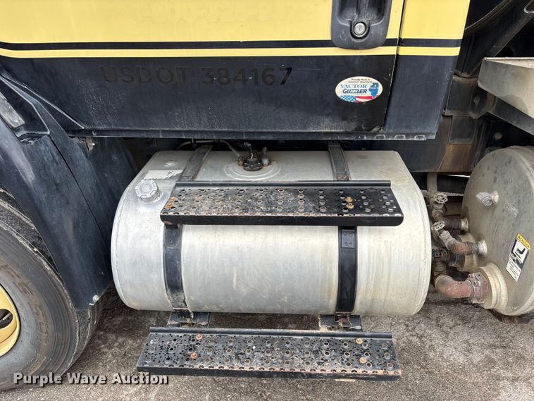 image for item ED5102 2010 International DuraStar 4300 sewer jetter truck