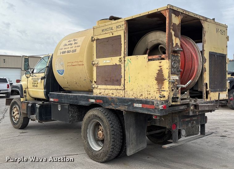 image for item ED5105 1993 GMC C7000 vacuum truck