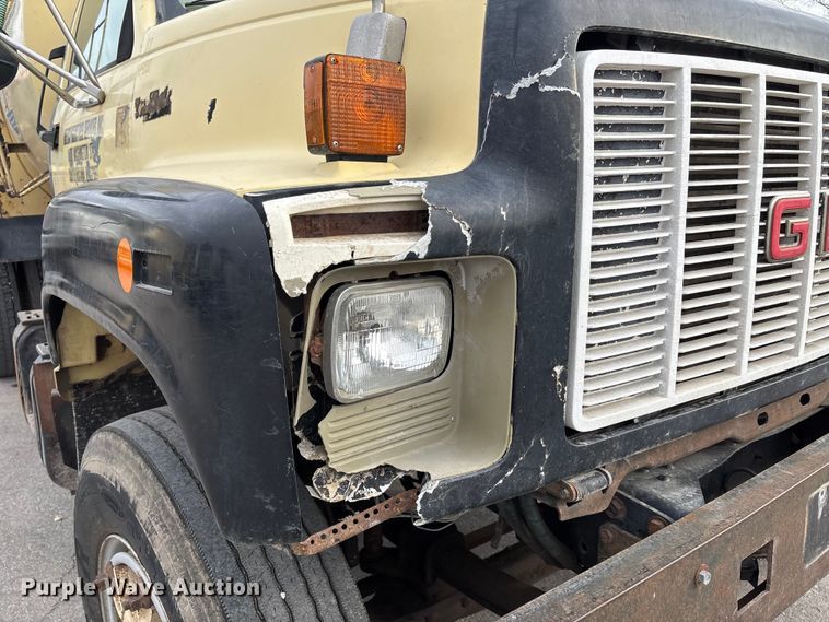 image for item ED5105 1993 GMC C7000 vacuum truck