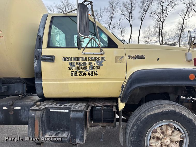 image for item ED5105 1993 GMC C7000 vacuum truck