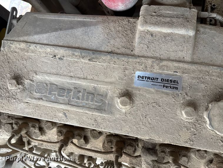 image for item ED5105 1993 GMC C7000 vacuum truck