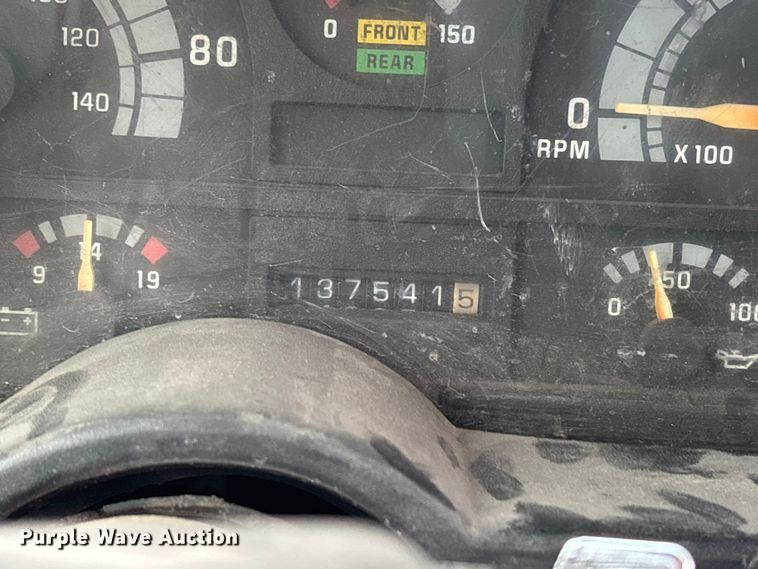 image for item ED5105 1993 GMC C7000 vacuum truck