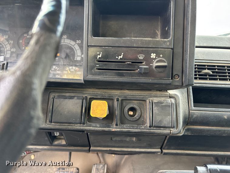image for item ED5105 1993 GMC C7000 vacuum truck