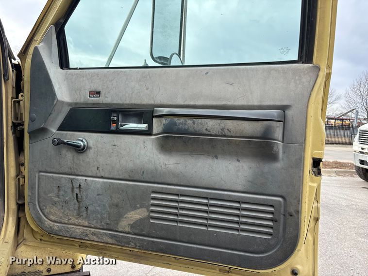 image for item ED5105 1993 GMC C7000 vacuum truck