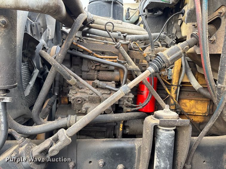 image for item ED5105 1993 GMC C7000 vacuum truck