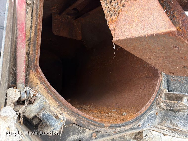 image for item ED5107 1999 Volvo WG sewer jetter truck