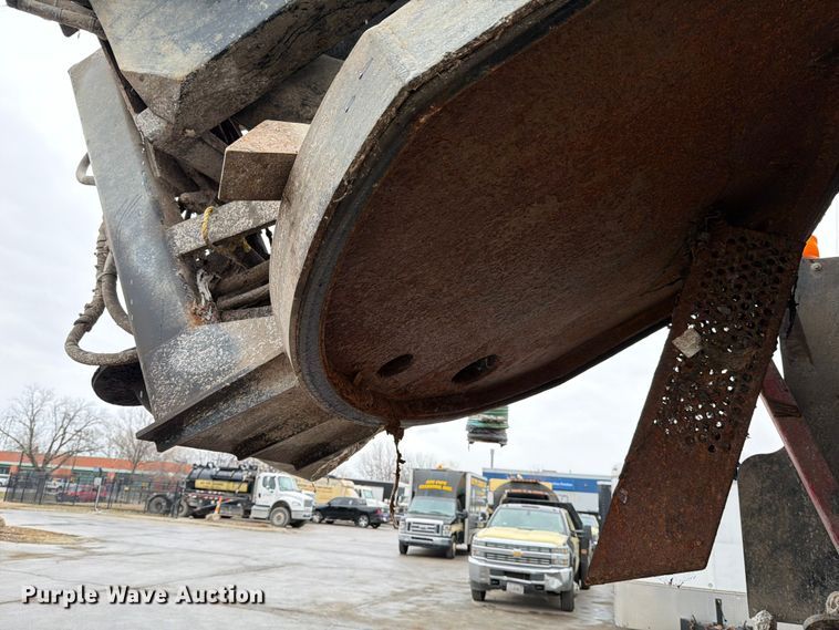 image for item ED5107 1999 Volvo WG sewer jetter truck