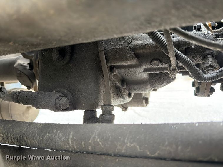 image for item ED5107 1999 Volvo WG sewer jetter truck