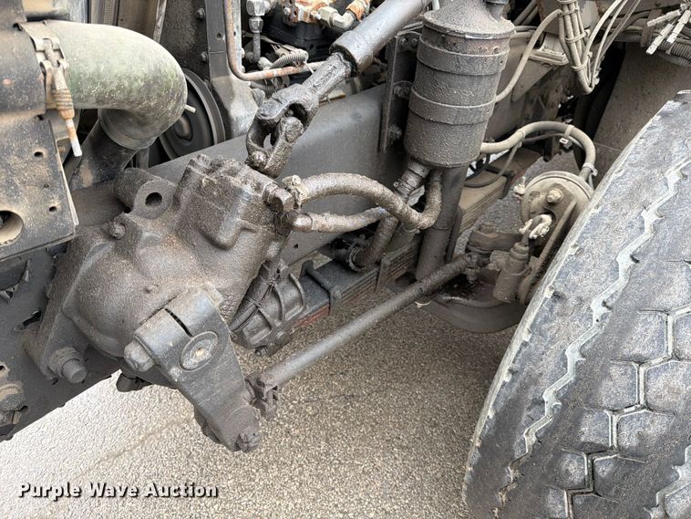 image for item ED5107 1999 Volvo WG sewer jetter truck