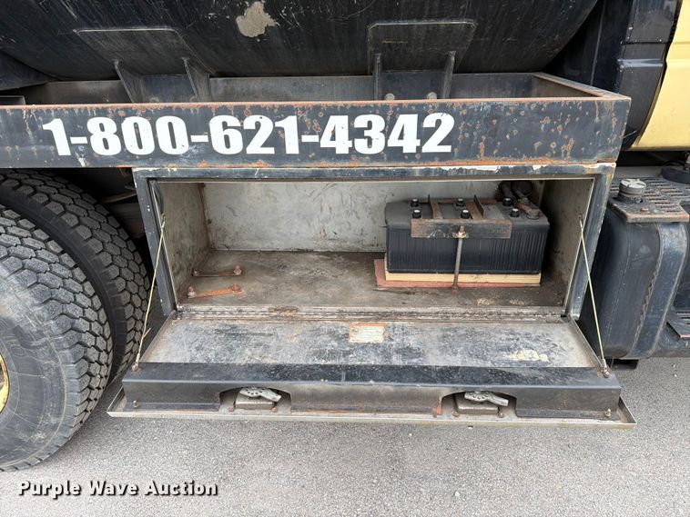 image for item ED5108 1991 Chevrolet C7000 sewer jetter truck