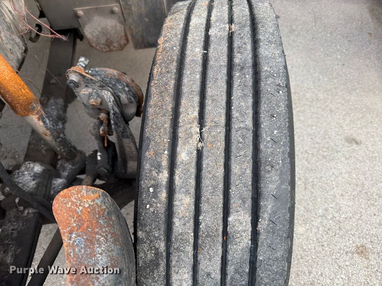 image for item ED5108 1991 Chevrolet C7000 sewer jetter truck