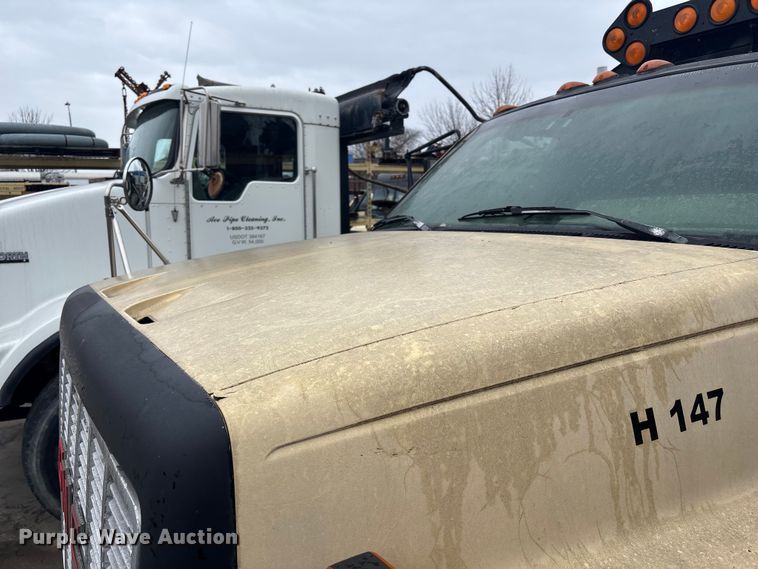 image for item ED5109 1992 GMC C7 sewer jetter truck