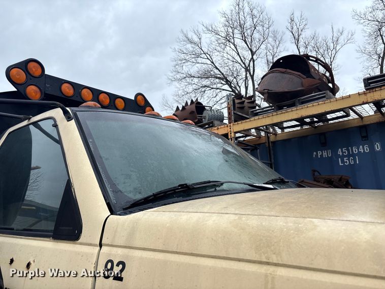 image for item ED5109 1992 GMC C7 sewer jetter truck