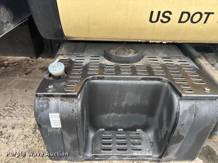 image for item ED5109 1992 GMC C7 sewer jetter truck