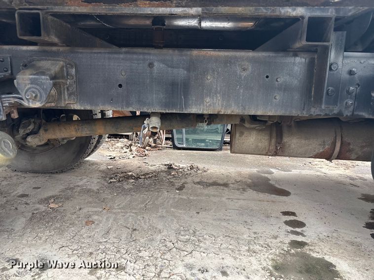 image for item ED5109 1992 GMC C7 sewer jetter truck