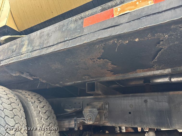 image for item ED5109 1992 GMC C7 sewer jetter truck