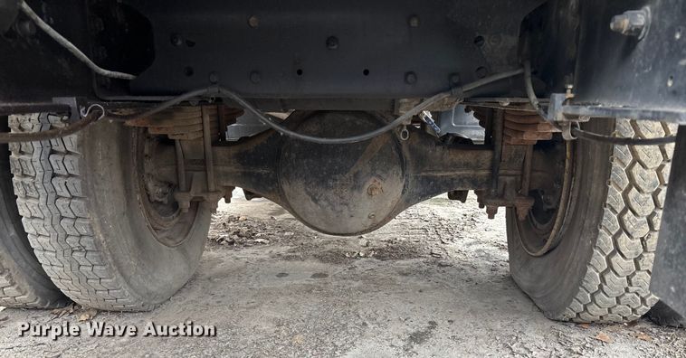 image for item ED5109 1992 GMC C7 sewer jetter truck