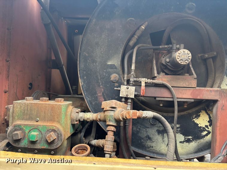 image for item ED5109 1992 GMC C7 sewer jetter truck