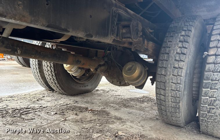 image for item ED5109 1992 GMC C7 sewer jetter truck