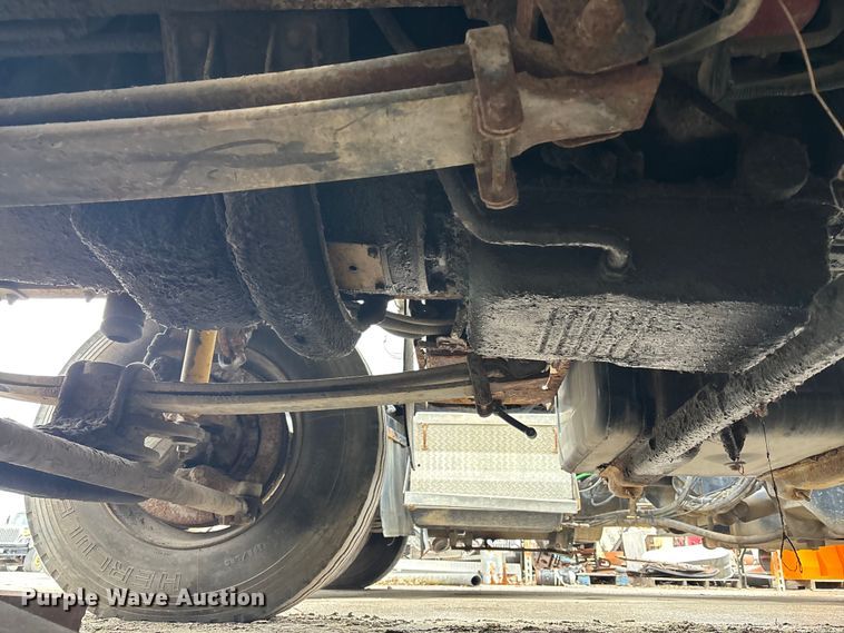 image for item ED5109 1992 GMC C7 sewer jetter truck