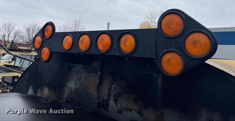 image for item ED5109 1992 GMC C7 sewer jetter truck