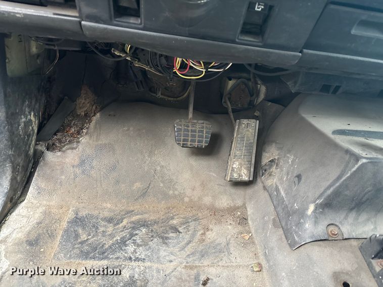 image for item ED5109 1992 GMC C7 sewer jetter truck