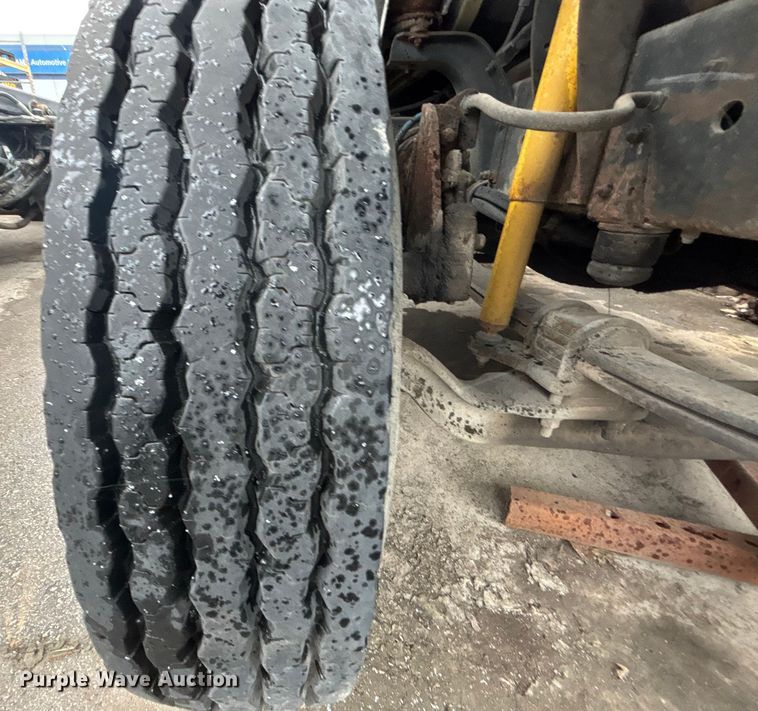 image for item ED5109 1992 GMC C7 sewer jetter truck