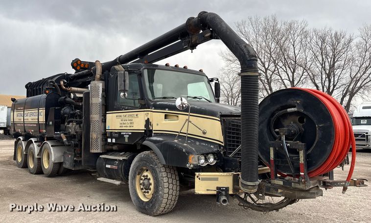 image for item ED5114 2003 Volvo Truck VHD sewer jetter truck
